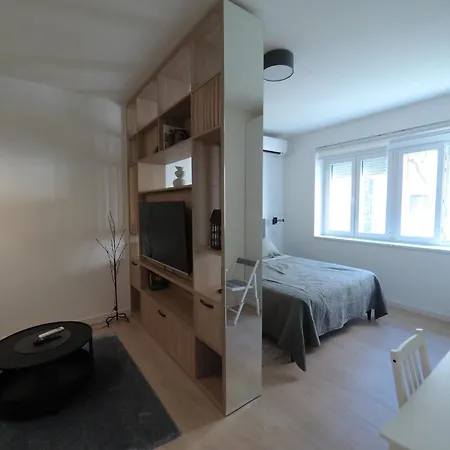 Aster Apartment
